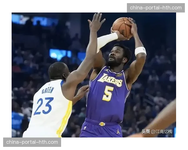 湖人119-103击败勇士，詹姆斯库里本赛季未同场对决